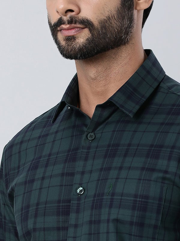 Dark Pine
