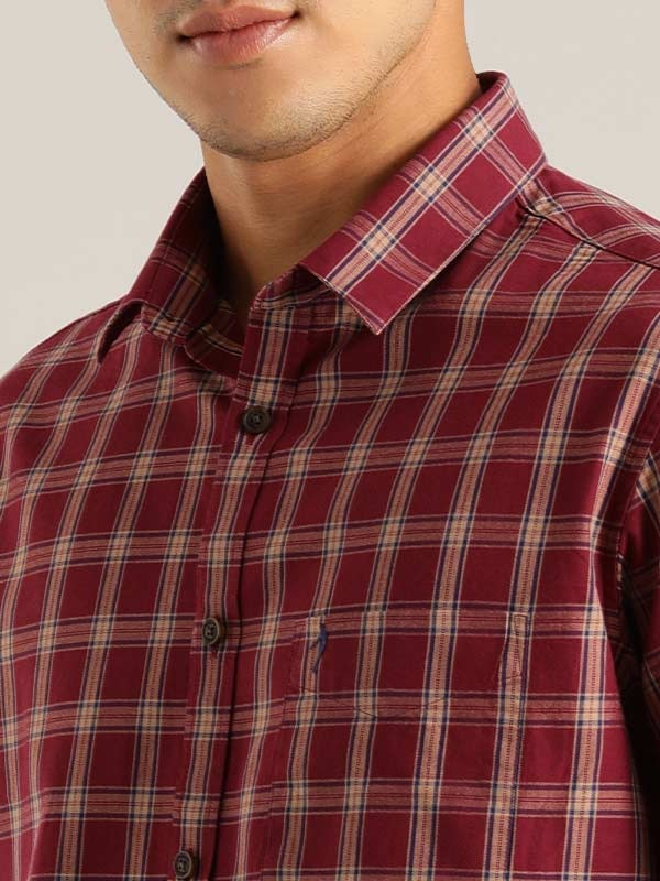 Maroon