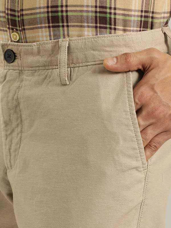Lt Khaki